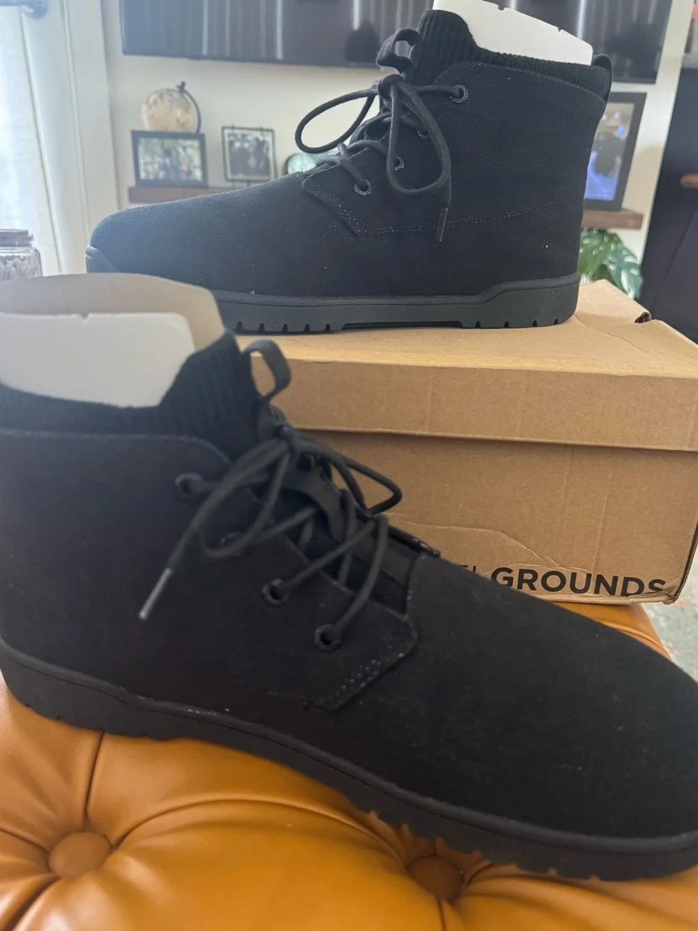 Feelgrounds Men's Black Lace-Up Chukka Boots Size 11